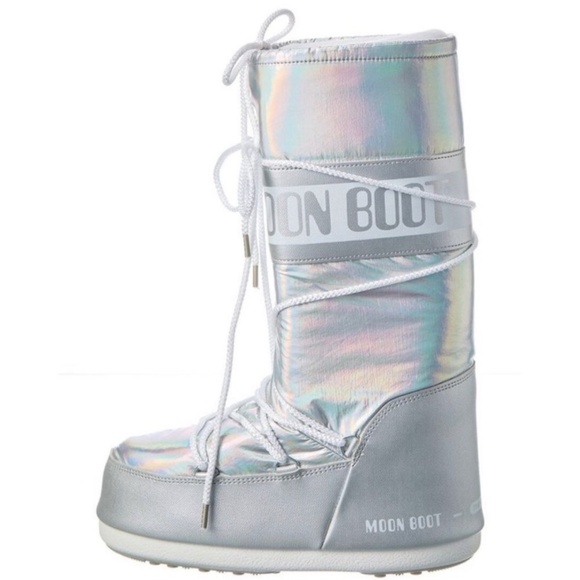 Moon Boot Icon Metallic Boot in Silver - Picture 3 of 11